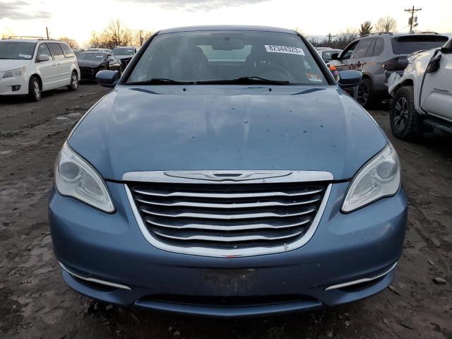 82344323-2011-chrysler-200_5