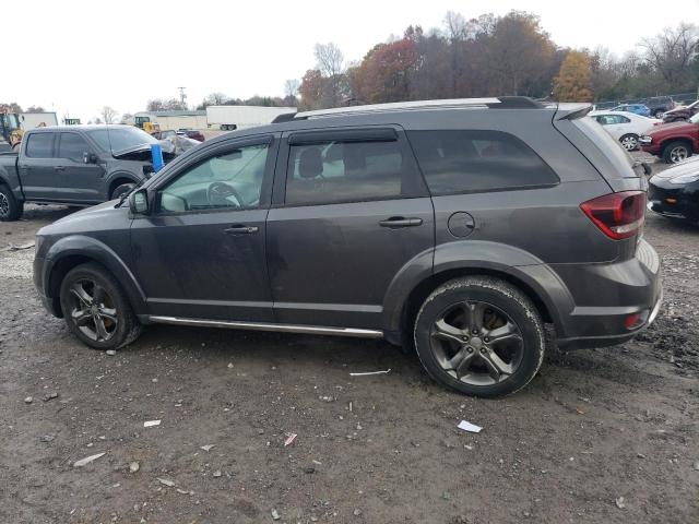 82372604-2015-dodge-journey_2