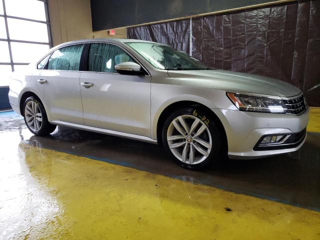 82381683-2018-volkswagen-passat_4