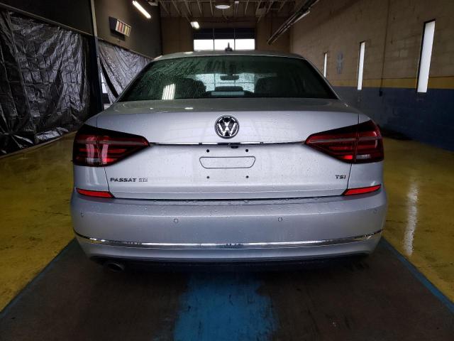 82381683-2018-volkswagen-passat_6