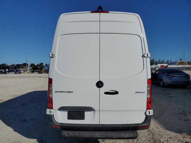 82400564-2023-mercedes-benz-sprinter_6