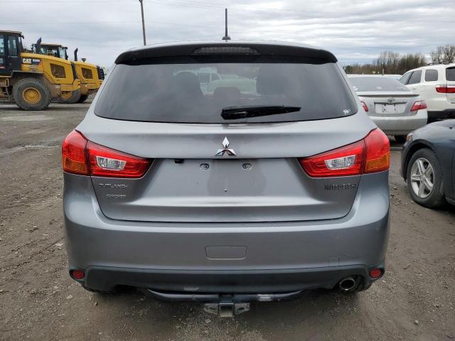 82407873-2014-mitsubishi-outlander_6