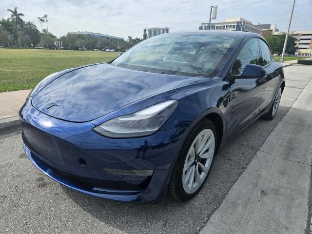 82409133-2022-tesla-model-3_2