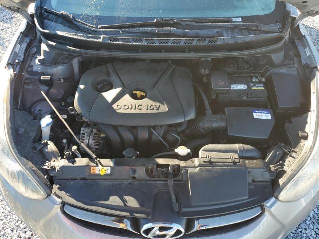 82425024-2012-hyundai-elantra_11