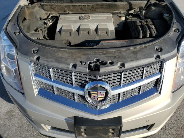 82474644-2010-cadillac-srx_12