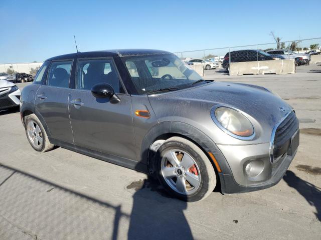 82484474-2016-mini-cooper_4