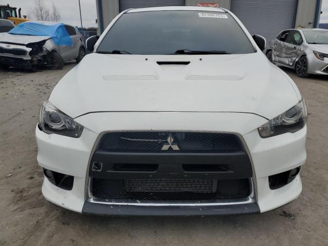 82486703-2015-mitsubishi-evo_5