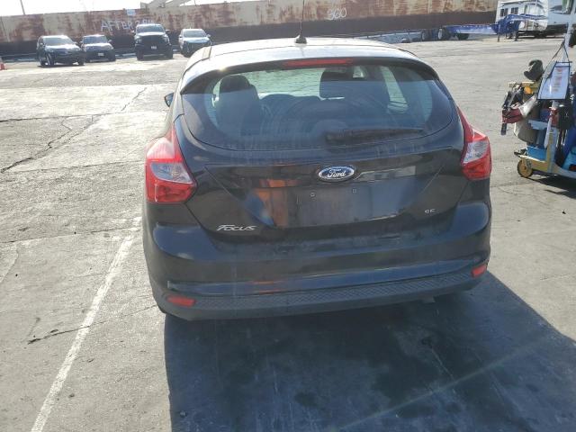 82489374-2014-ford-focus_6