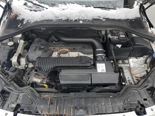 82494374-2014-volvo-s60_11