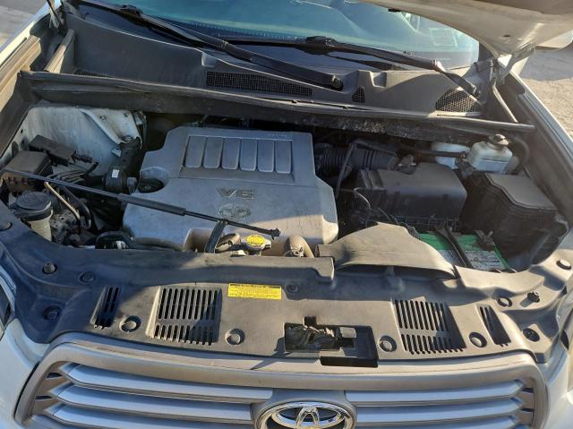 82494884-2010-toyota-highlander_7