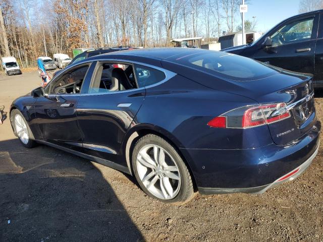 82538394-2015-tesla-model-s_2