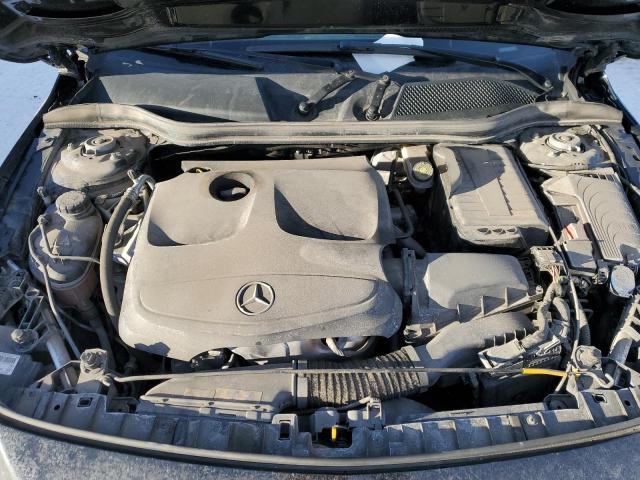 82545414-2015-mercedes-benz-gla-class_12