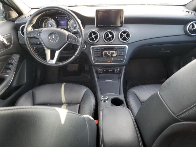 82545414-2015-mercedes-benz-gla-class_8