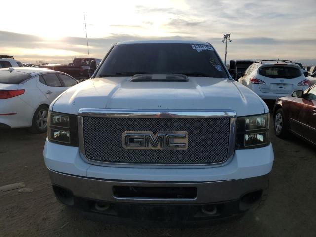 82556913-2012-gmc-sierra_5