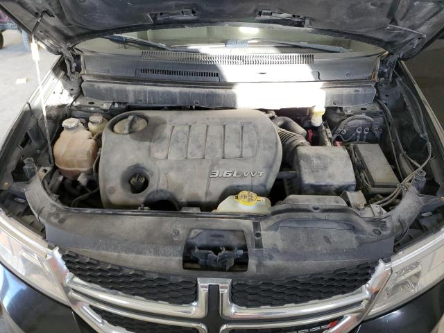 82568534-2014-dodge-journey_12