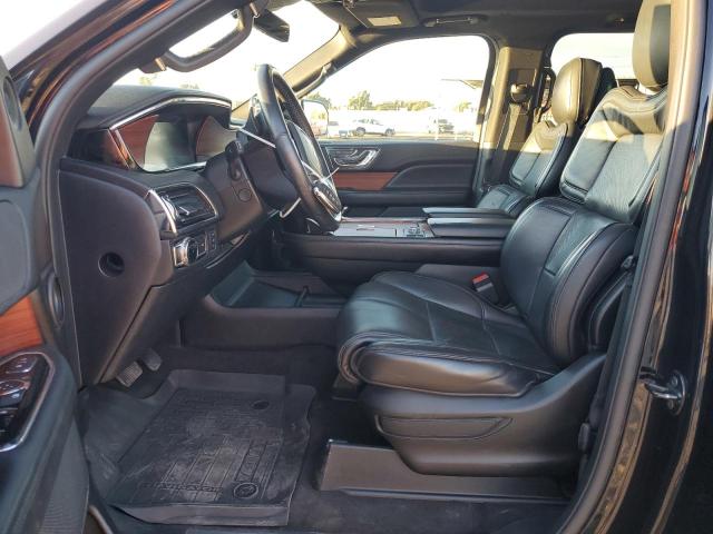 82581714-2019-lincoln-navigator_7