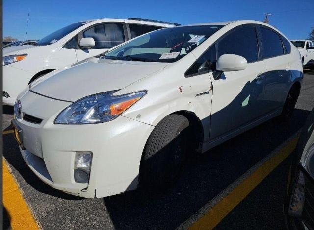 82596854-2010-toyota-prius_2