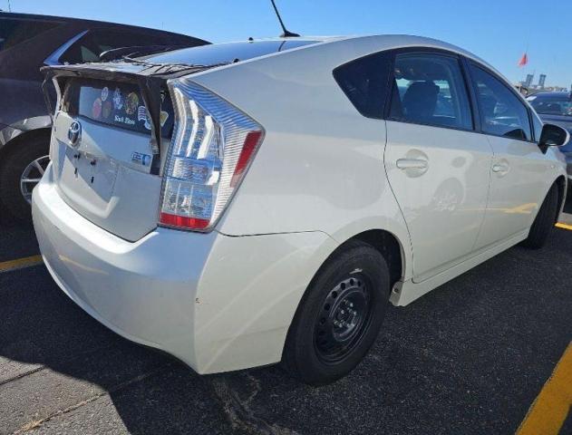 82596854-2010-toyota-prius_4