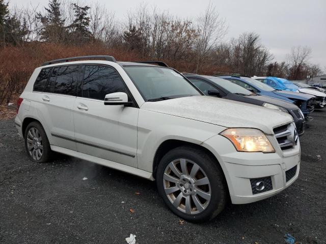 82604974-2011-mercedes-benz-glk-class_4