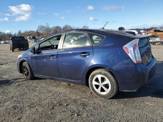 82605804-2013-toyota-prius_2