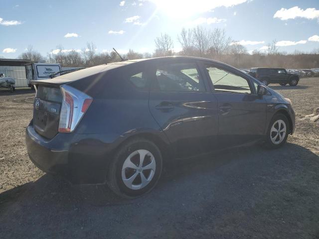 82605804-2013-toyota-prius_3