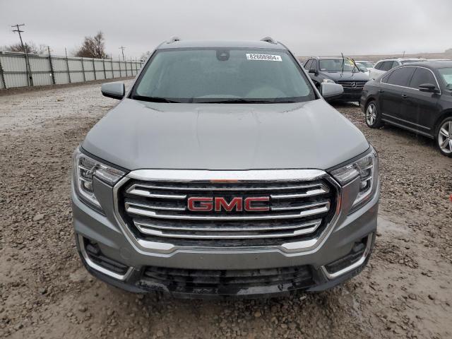 82608904-2024-gmc-terrain_5