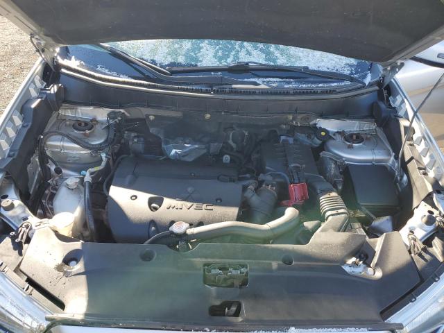 82643644-2019-mitsubishi-outlander_12