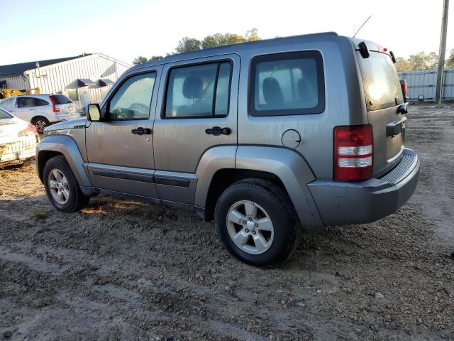 82646763-2012-jeep-liberty_2