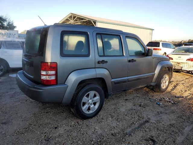 82646763-2012-jeep-liberty_3