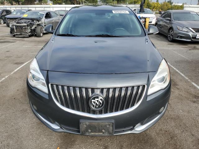 82654744-2017-buick-regal_5