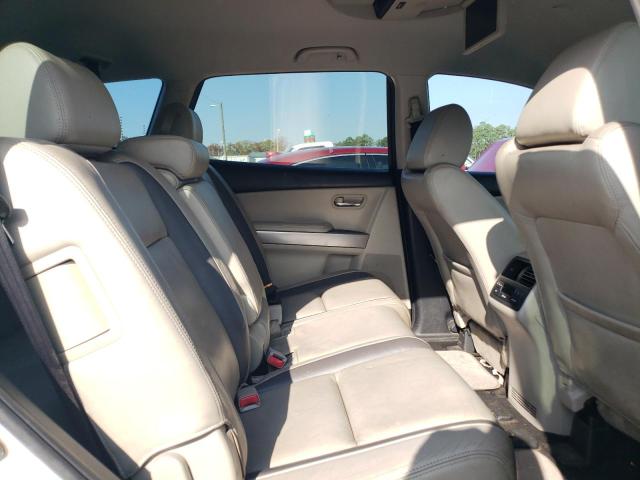 82664574-2010-mazda-cx-9_11