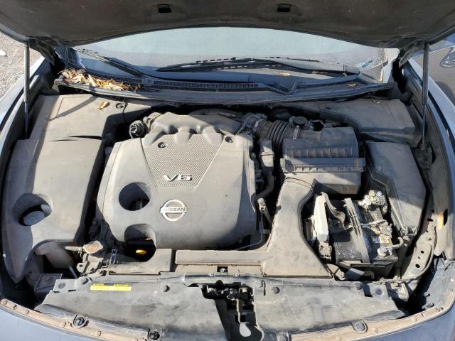 82686474-2010-nissan-maxima_11