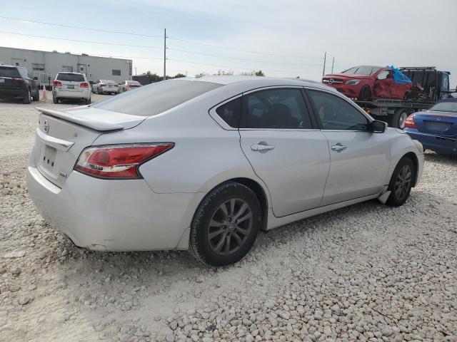 82688724-2015-nissan-altima_3