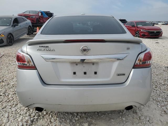 82688724-2015-nissan-altima_6