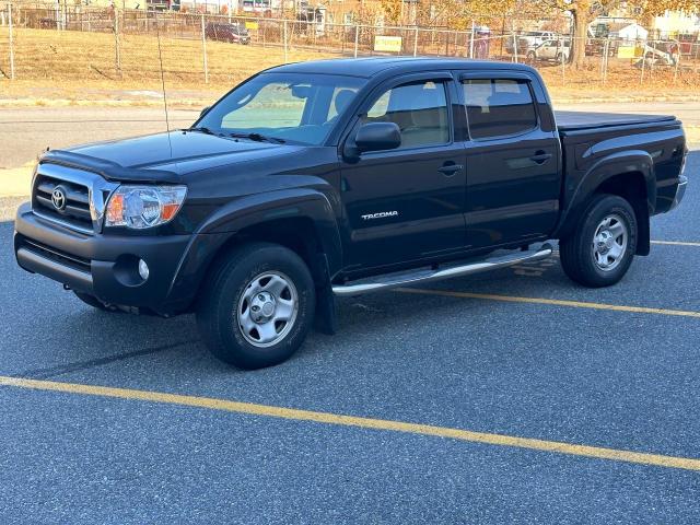 82689304-2011-toyota-tacoma_2