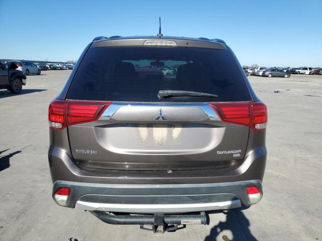 82695443-2016-mitsubishi-outlander_6