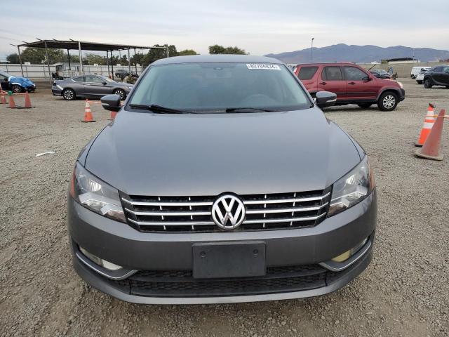 82704834-2015-volkswagen-passat_5