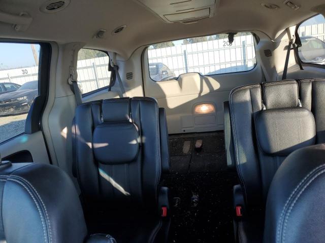 82719914-2014-chrysler-minivan_10