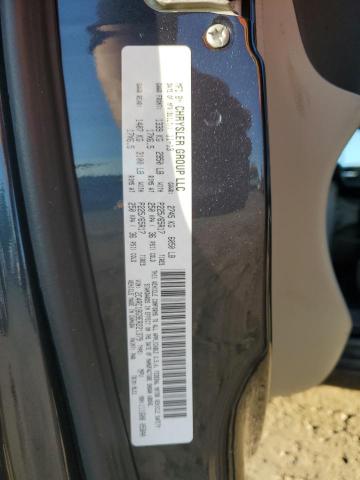 82719914-2014-chrysler-minivan_13