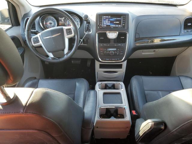 82719914-2014-chrysler-minivan_8