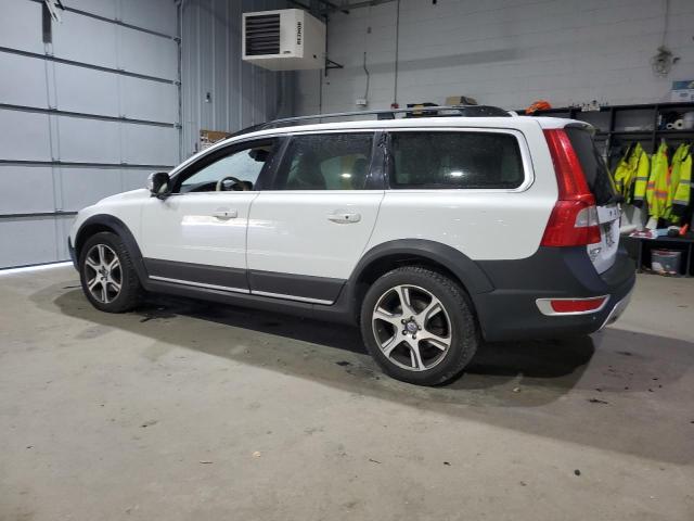 82761064-2012-volvo-xc70_2