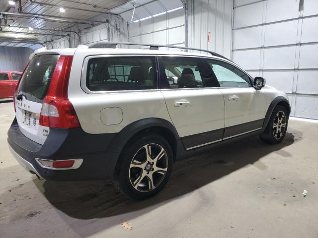 82761064-2012-volvo-xc70_3