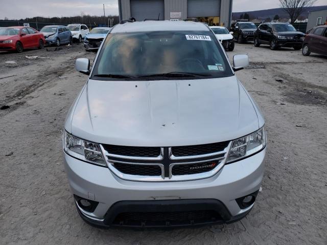 82767184-2014-dodge-journey_5