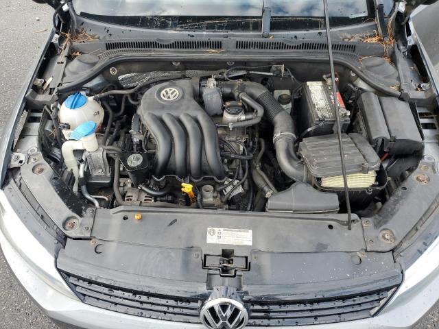 82772024-2011-volkswagen-jetta_11