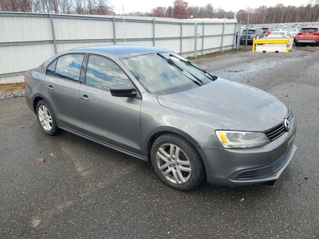 82772024-2011-volkswagen-jetta_4