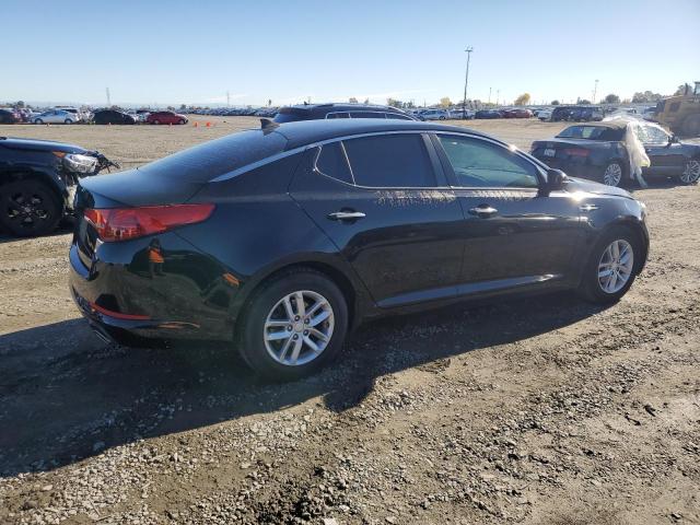 82807554-2013-kia-optima_3