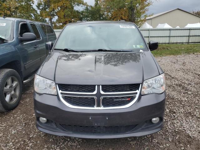 82809813-2017-dodge-caravan_5