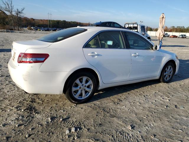 82811754-2011-toyota-camry_3