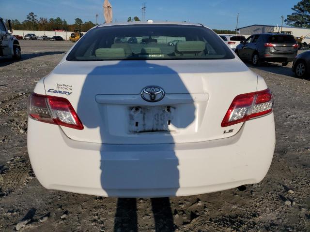 82811754-2011-toyota-camry_6