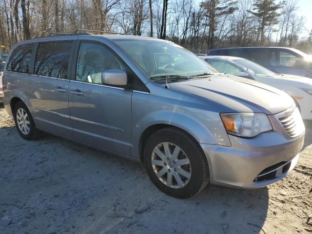 82813003-2014-chrysler-town-c_4